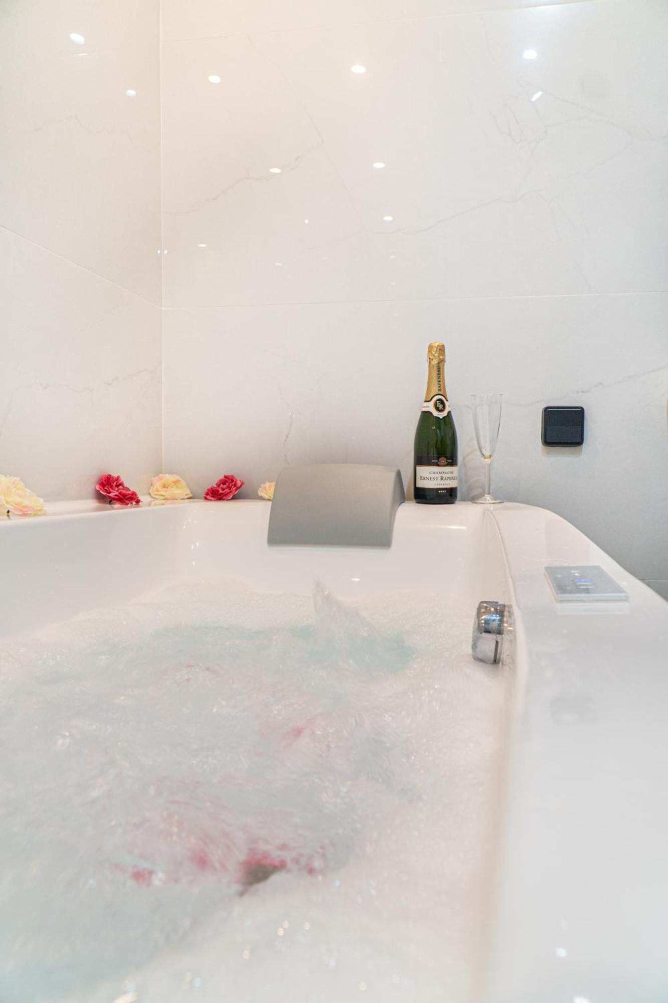 Paradise+ With Jacuzzi In The Heart Of Athens! Exterior foto